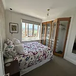 Cosy Coastal Villa In Lyall Bay