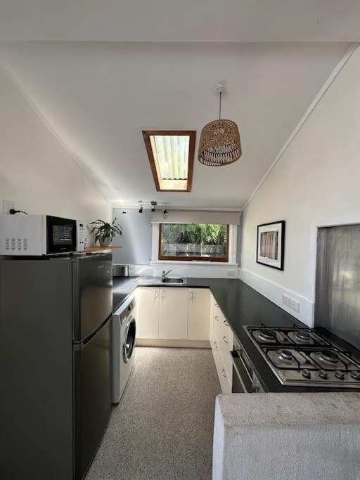Cosy Coastal In Lyall Bay * Wellington
